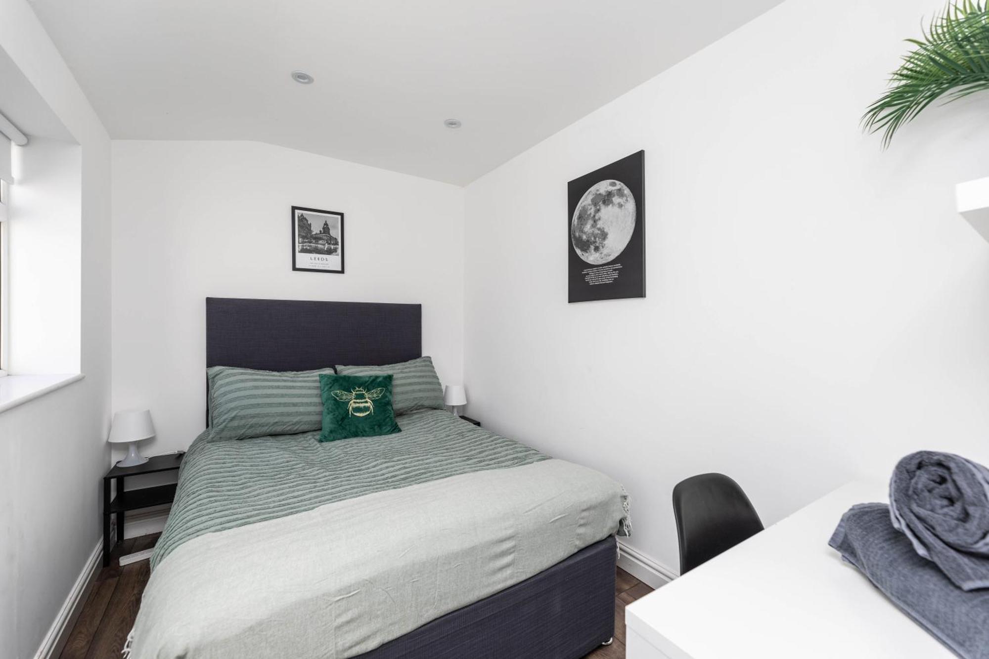 Appartement 2 Bedroom Centre House With Ensuite Next To Music Arena
